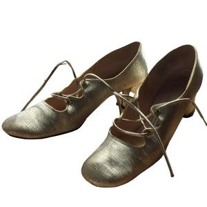 Vintage 1960 lace up Mary Janes